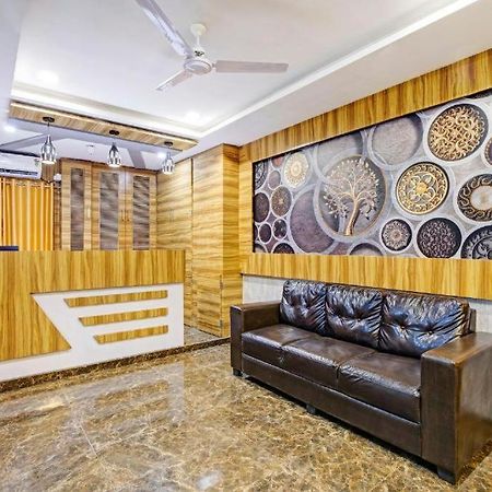 Hālol Hotel Nilkanth Inn מראה חיצוני תמונה