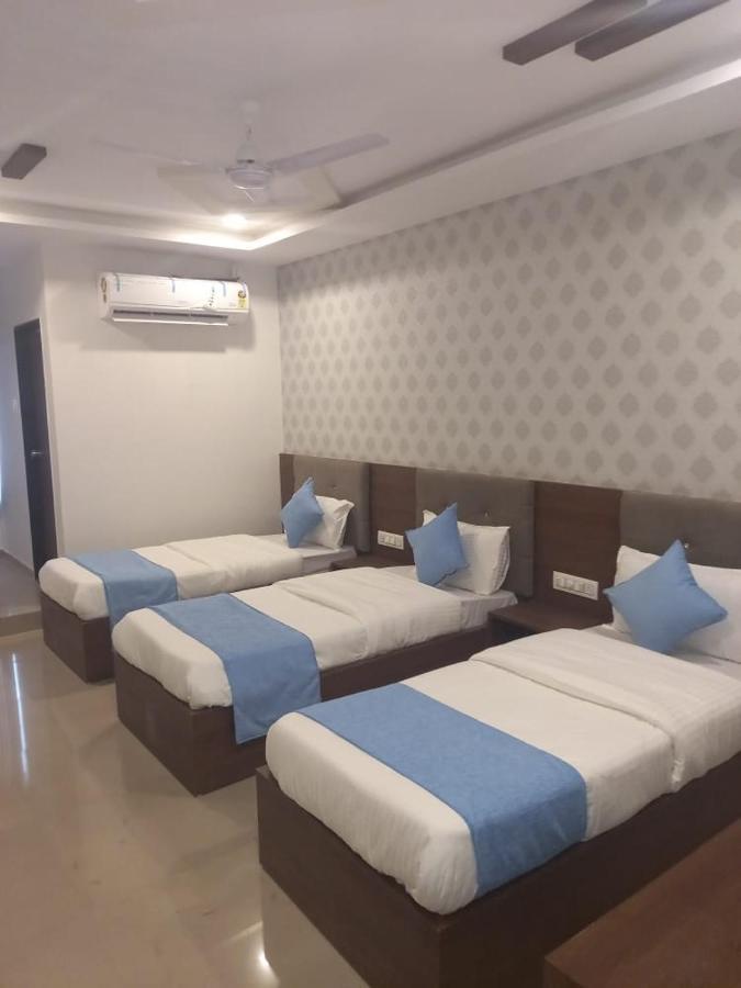 Hālol Hotel Nilkanth Inn מראה חיצוני תמונה
