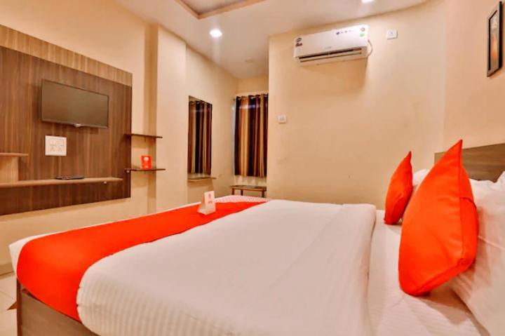 Hālol Hotel Nilkanth Inn מראה חיצוני תמונה